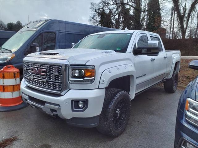 2018 GMC Sierra 2500HD Denali