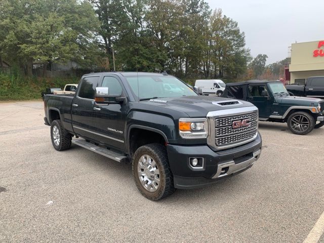 2018 GMC Sierra 2500HD Denali