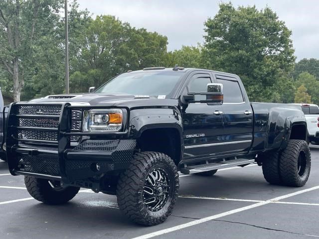 2018 GMC Sierra 3500HD Denali