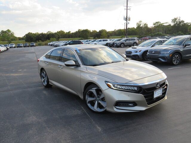 2018 Honda Accord Touring 1.5T