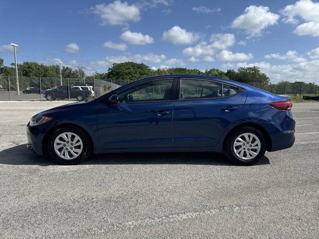 2018 Hyundai Elantra SE