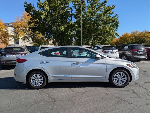 2018 Hyundai Elantra SE