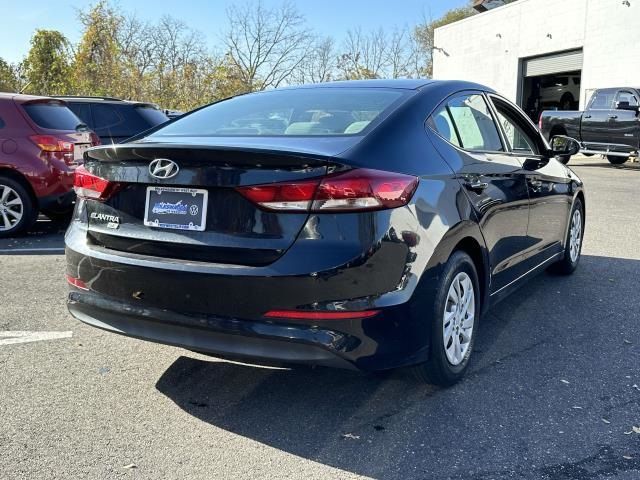 2018 Hyundai Elantra SE