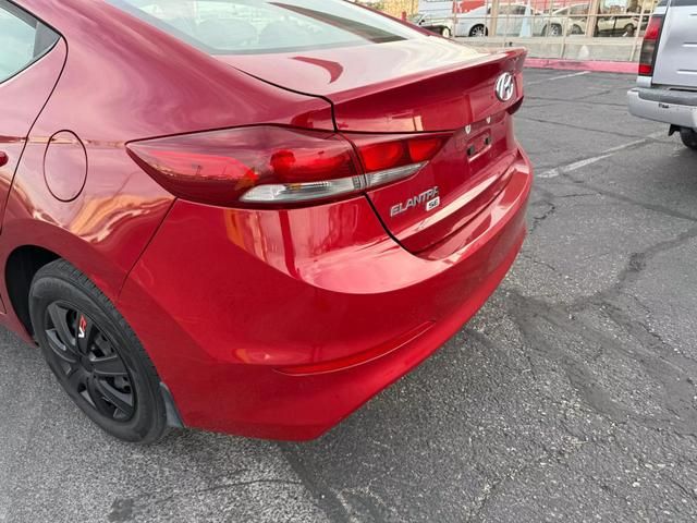 2018 Hyundai Elantra SE