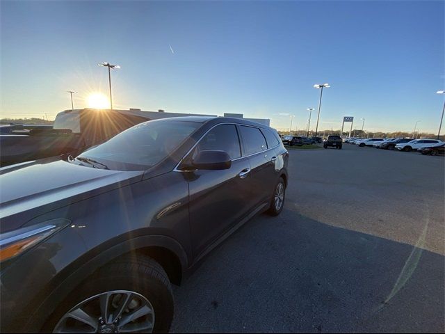 2018 Hyundai Santa Fe SE