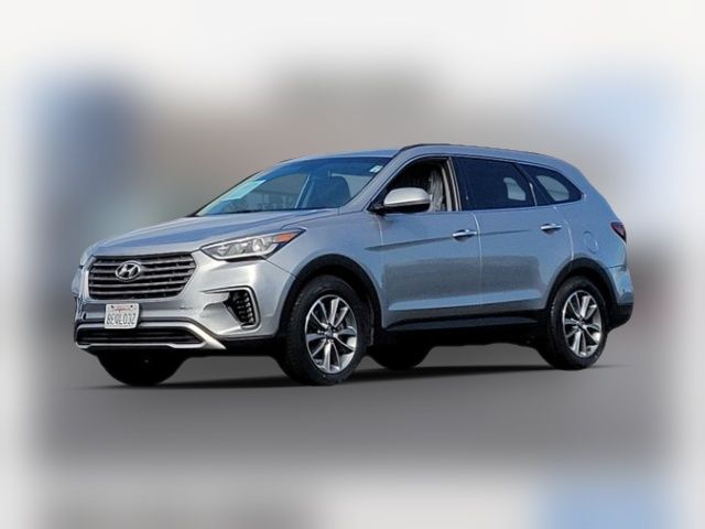 2018 Hyundai Santa Fe SE