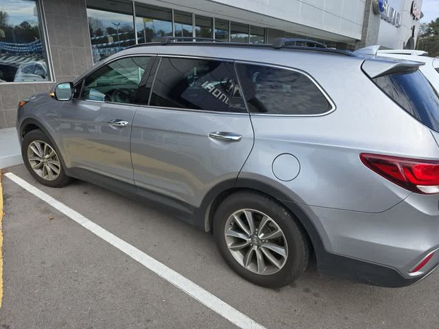 2018 Hyundai Santa Fe SE