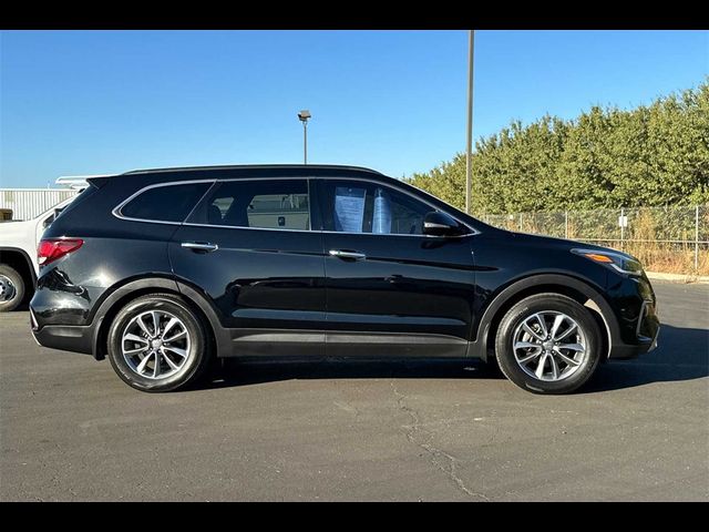 2018 Hyundai Santa Fe SE