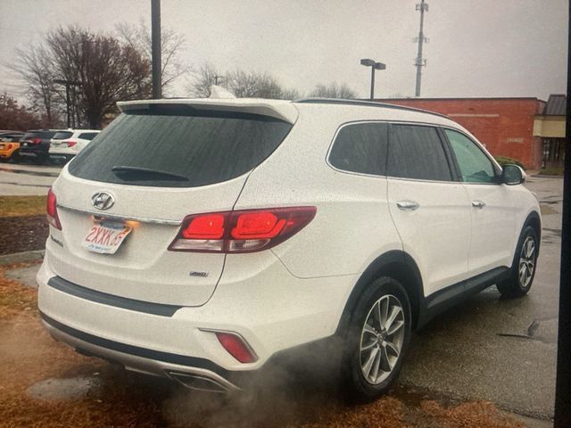 2018 Hyundai Santa Fe SE