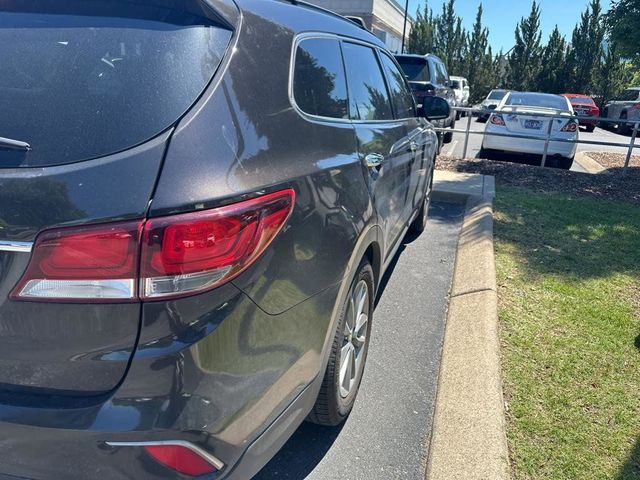 2018 Hyundai Santa Fe SE