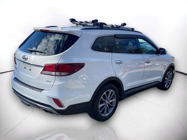 2018 Hyundai Santa Fe SE