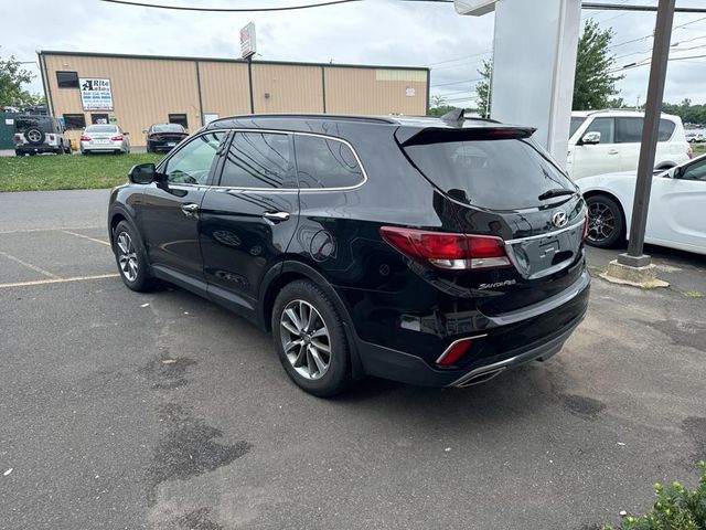 2018 Hyundai Santa Fe SE