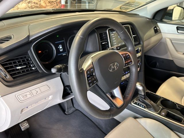 2018 Hyundai Sonata Hybrid SE