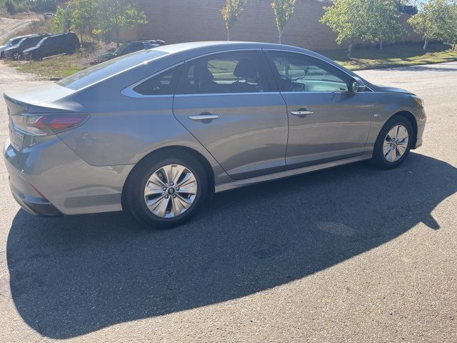 2018 Hyundai Sonata Hybrid SE