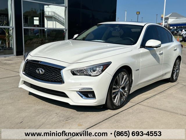 2018 INFINITI Q50 Hybrid Luxe