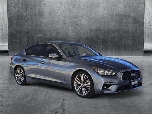 2018 INFINITI Q50 Hybrid Luxe