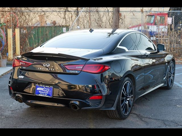 2018 INFINITI Q60 Sport