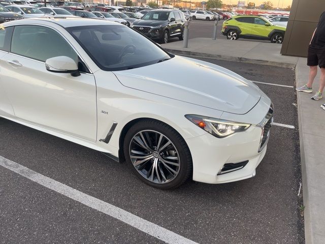 2018 INFINITI Q60 3.0T Luxe