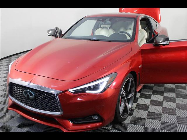 2018 INFINITI Q60 Red Sport 400