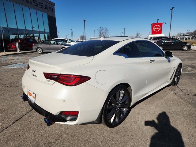 2018 INFINITI Q60 Red Sport 400