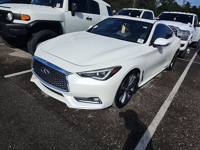 2018 INFINITI Q60 Red Sport 400