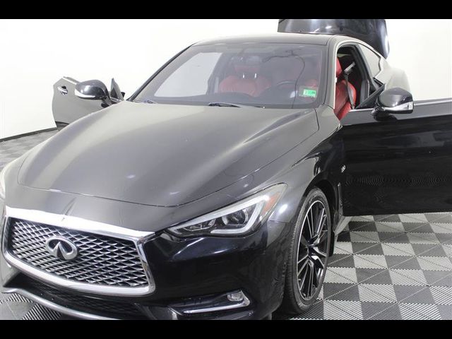 2018 INFINITI Q60 Sport