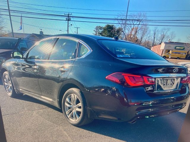 2018 INFINITI Q70 3.7 Luxe