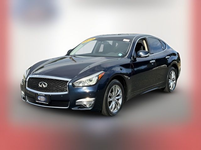 2018 INFINITI Q70 3.7 Luxe