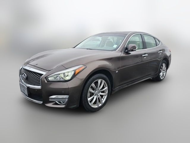 2018 INFINITI Q70 3.7 Luxe