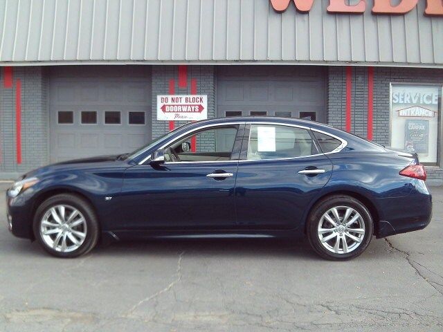 2018 INFINITI Q70 3.7 Luxe