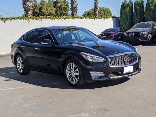 2018 INFINITI Q70 3.7 Luxe