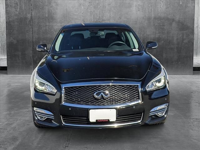 2018 INFINITI Q70 3.7 Luxe