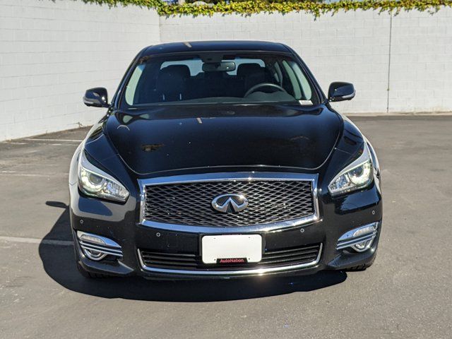 2018 INFINITI Q70 3.7 Luxe