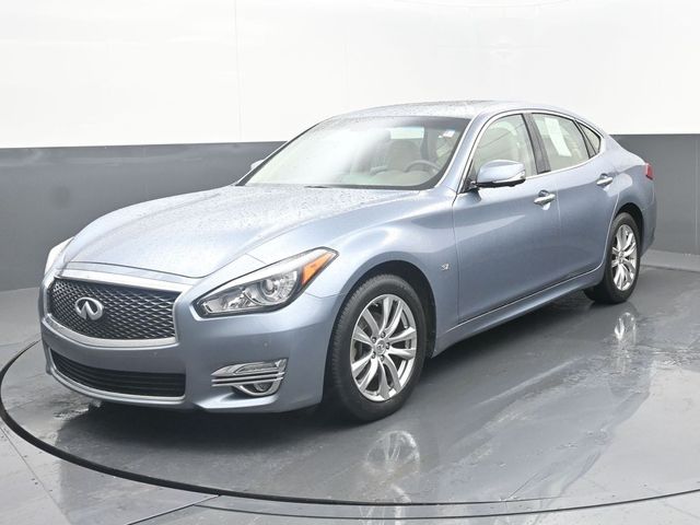 2018 INFINITI Q70 3.7 Luxe