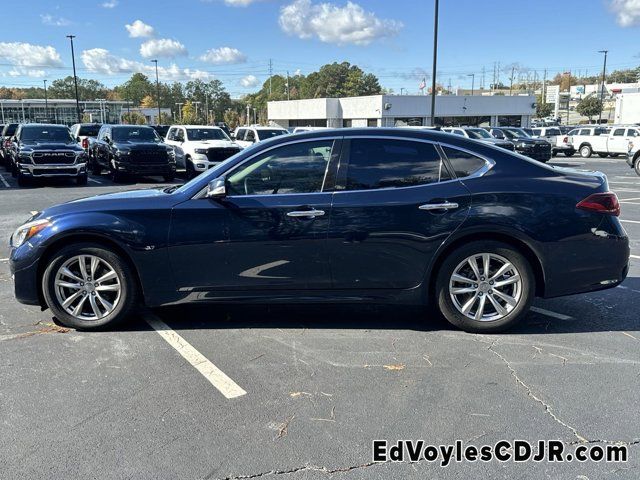 2018 INFINITI Q70 3.7 Luxe