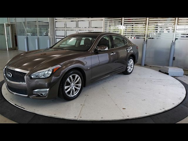 2018 INFINITI Q70 3.7 Luxe