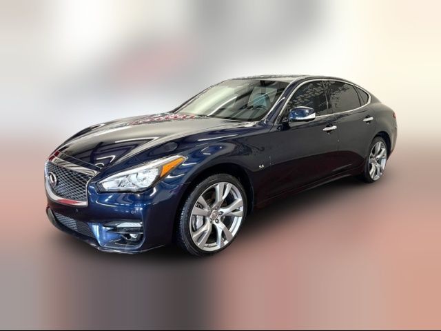 2018 INFINITI Q70 5.6 Luxe