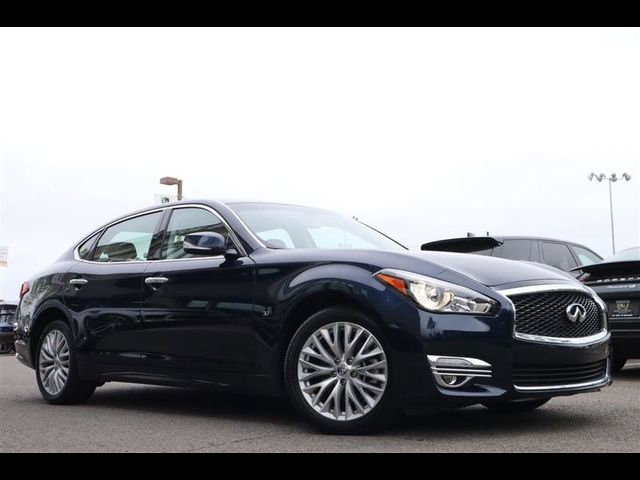 2018 INFINITI Q70L 3.7 Luxe