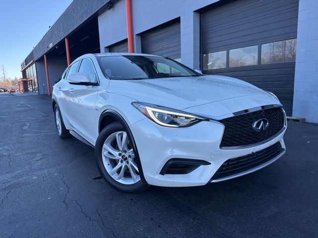 2018 INFINITI QX30 Base