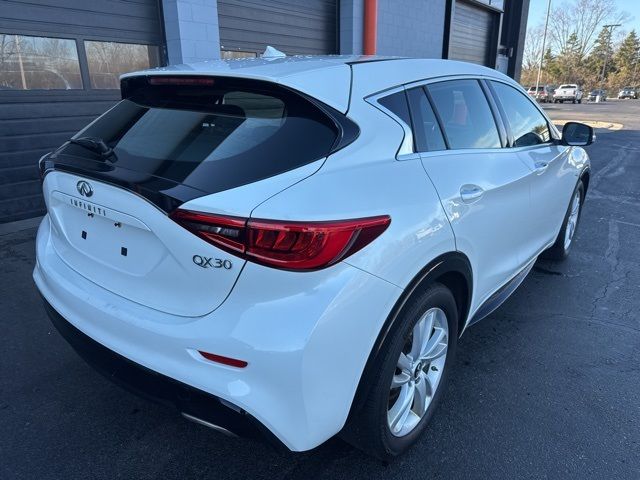 2018 INFINITI QX30 Base