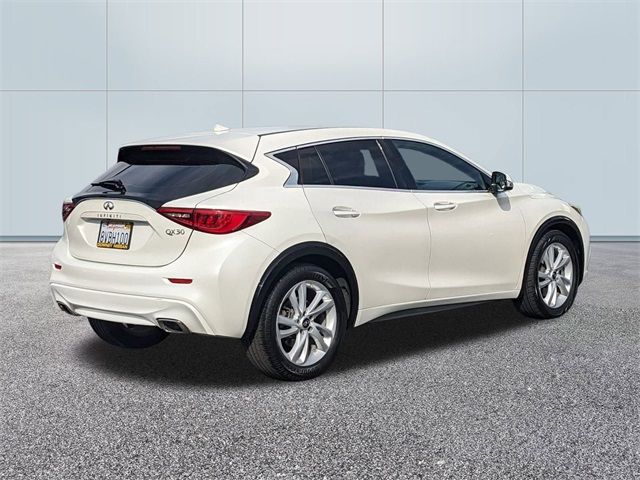 2018 INFINITI QX30 Base