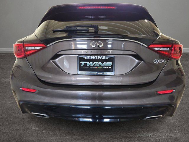 2018 INFINITI QX30 Base