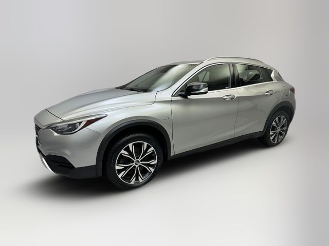 2018 INFINITI QX30 Luxury