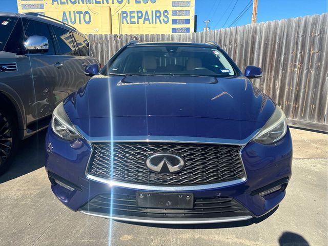 2018 INFINITI QX30 Essential