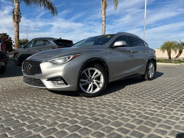 2018 INFINITI QX30 Essential