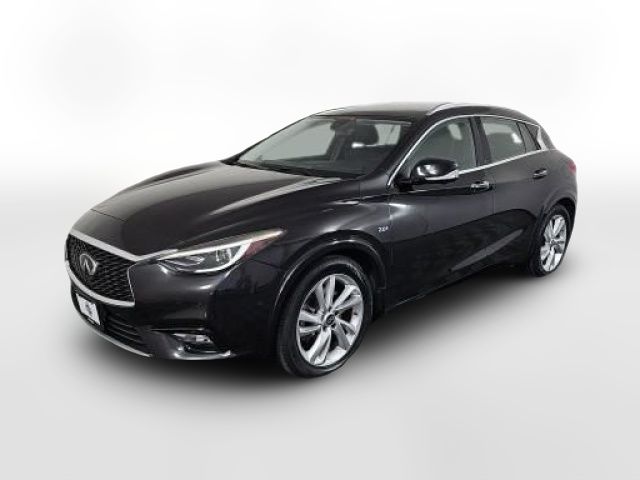 2018 INFINITI QX30 Essential