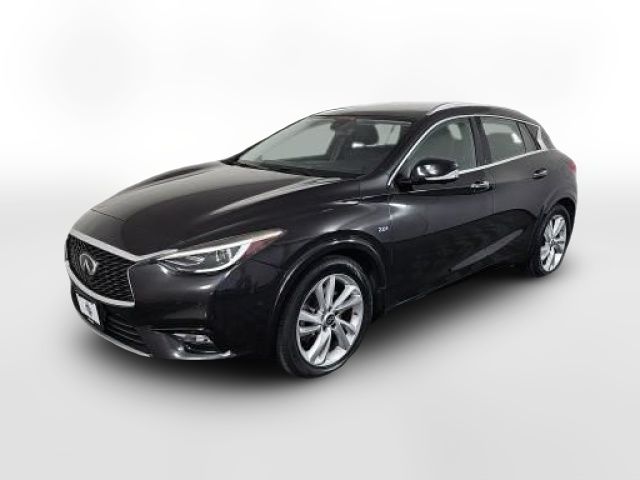 2018 INFINITI QX30 Essential