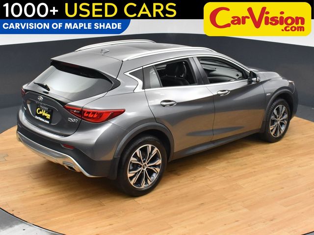 2018 INFINITI QX30 Essential