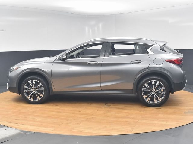 2018 INFINITI QX30 Essential