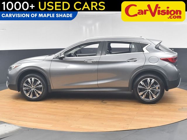 2018 INFINITI QX30 Essential